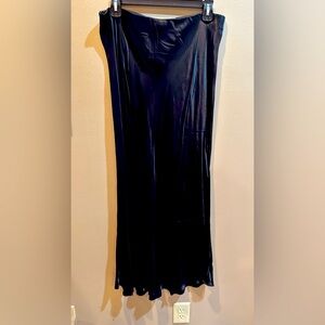 H&M Black Satin Midi Skirt – Size L (NWT)